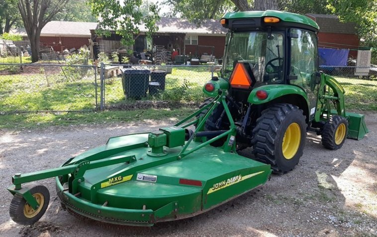 2007 John Deere 3520 MFWD tractor photo 4