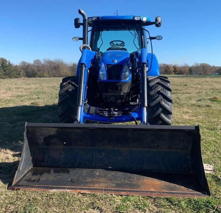 2013 New Holland T6.155 MFWD tractor photo 2