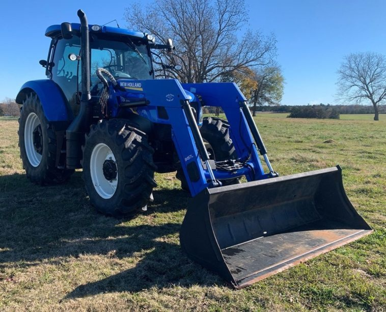 2013 New Holland T6.155 MFWD tractor photo 3