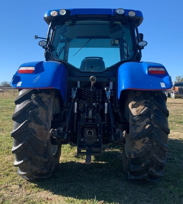 2013 New Holland T6.155 MFWD tractor photo 4