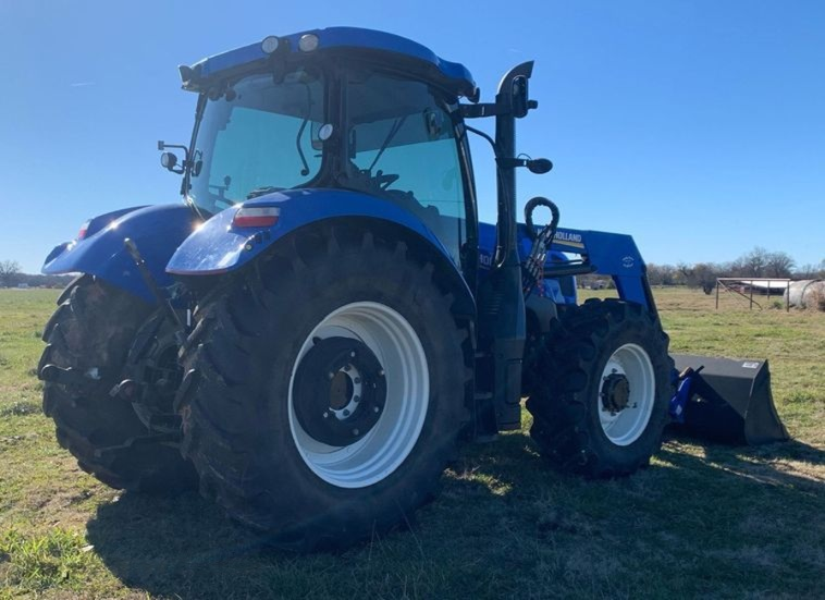 2013 New Holland T6.155 MFWD tractor photo 5
