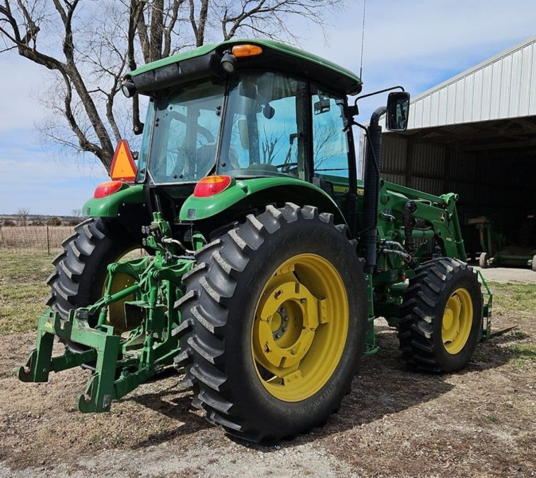 2014 John Deere 6140D MFWD tractor photo 5