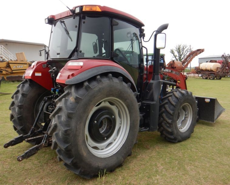 2017 Case IH Farmall 110C MFWD tractor photo 5