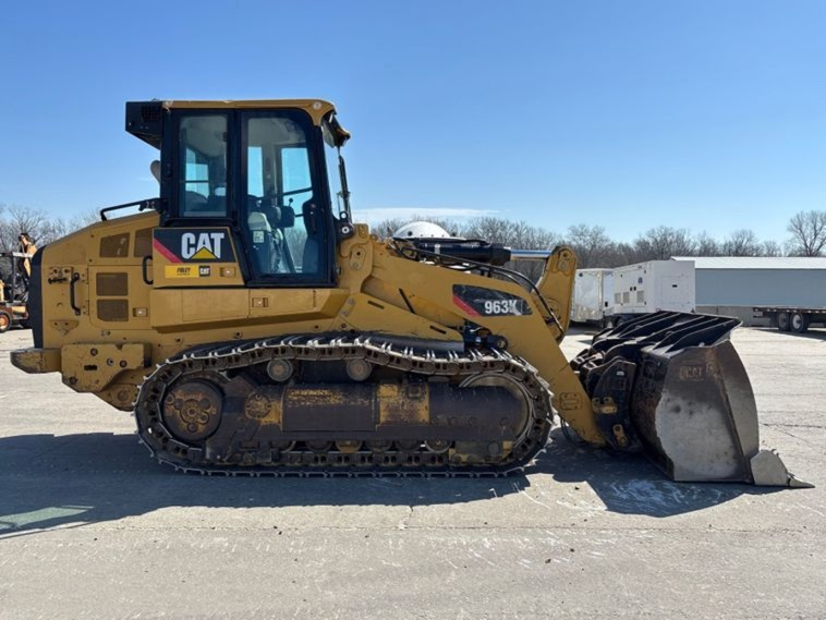 2018 Caterpillar 963K track loader photo 3
