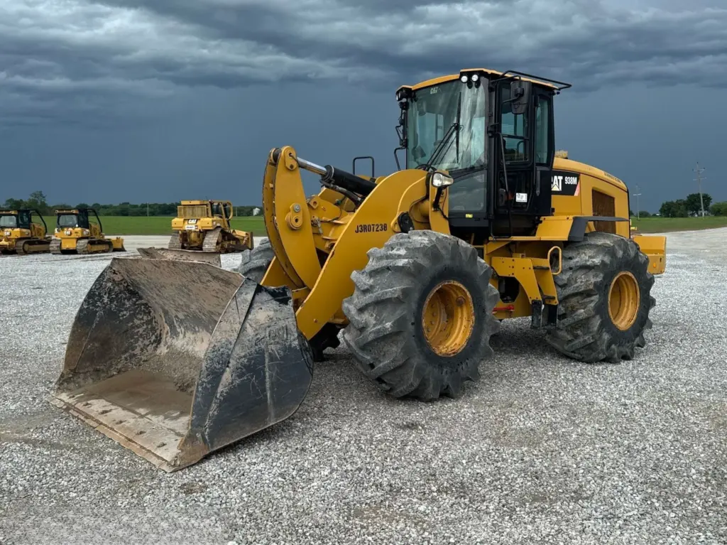2019 Caterpillar 938M wheel loader photo 1