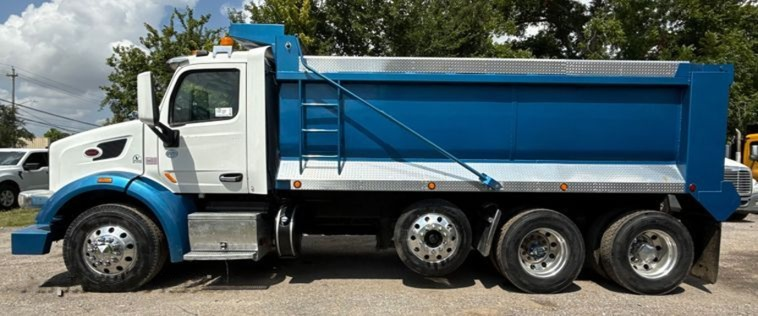 2019 Peterbilt 567 dump truck photo 5