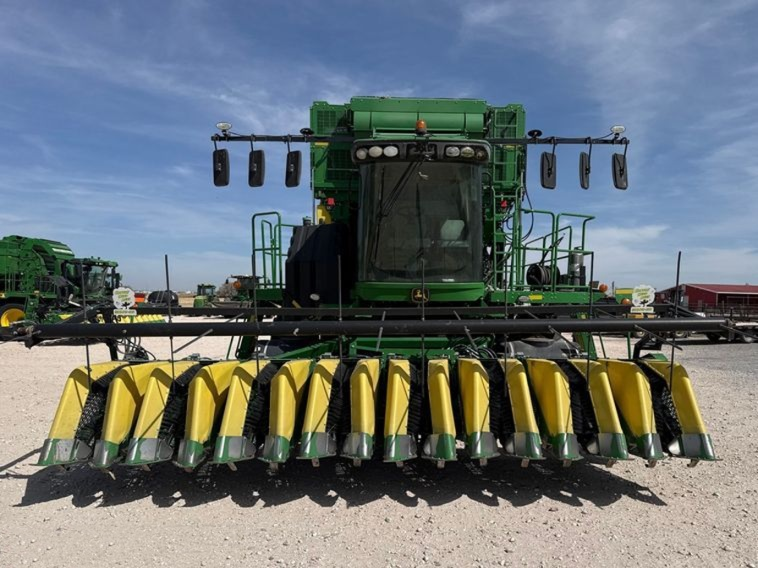 2020 John Deere CS690 RWA cotton stripper photo 2