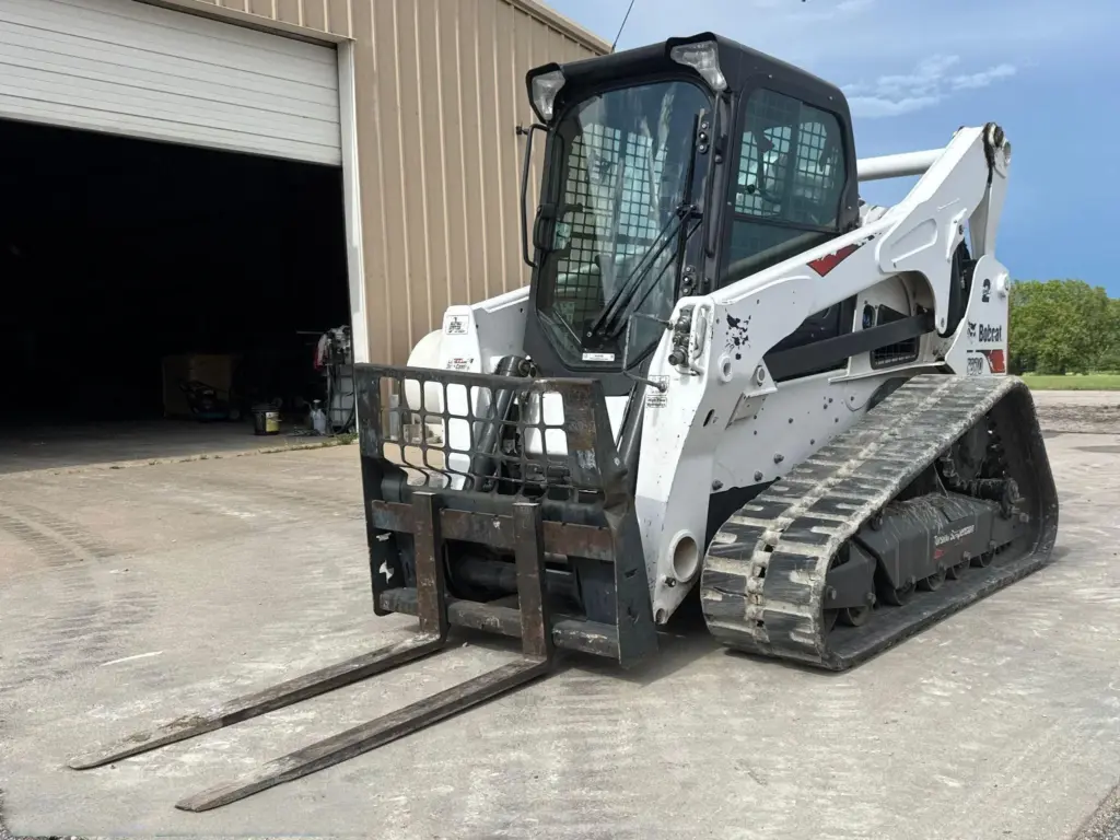 2021 Bobcat T870 tracked skid steer loader photo 1
