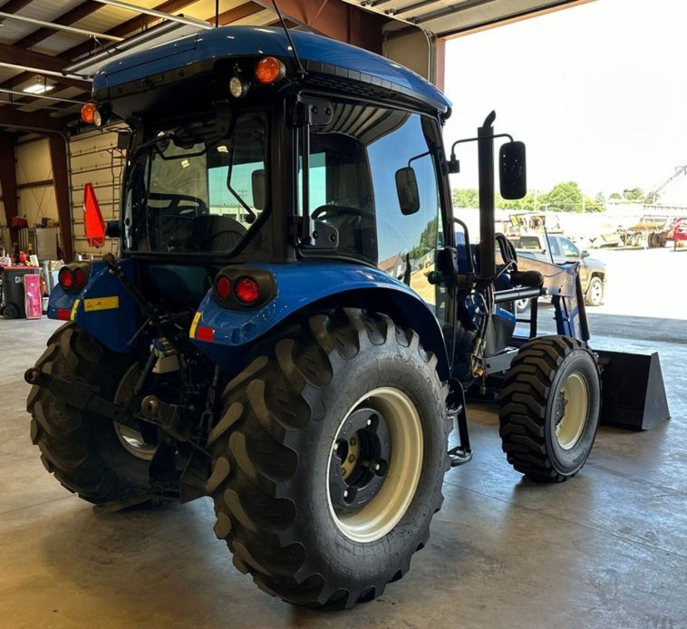 2021 New Holland Workmaster 65 MFWD tractor photo 5