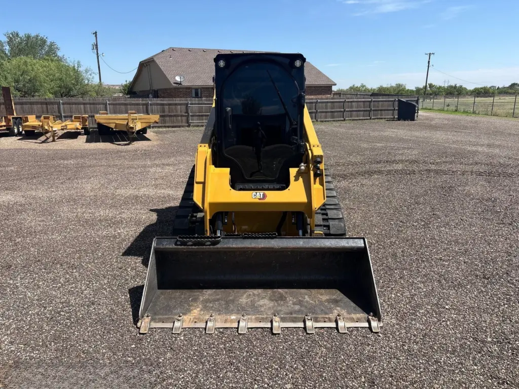 2022 Caterpillar 259D3 tracked skid steer loader photo 2