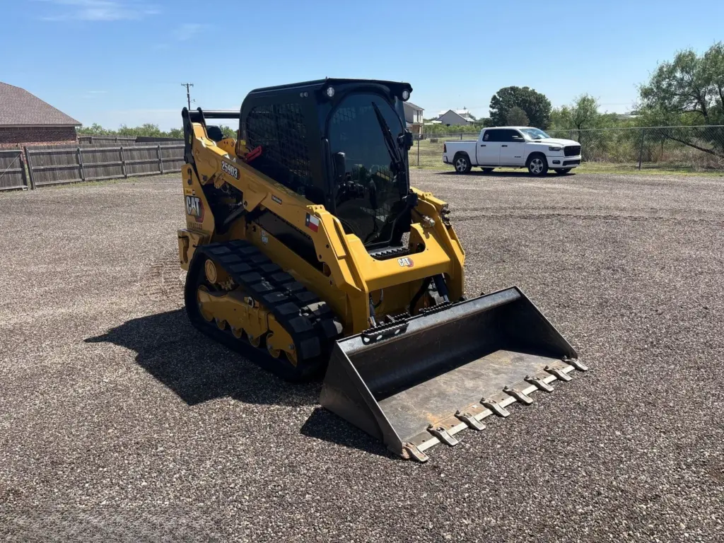 2022 Caterpillar 259D3 tracked skid steer loader photo 3