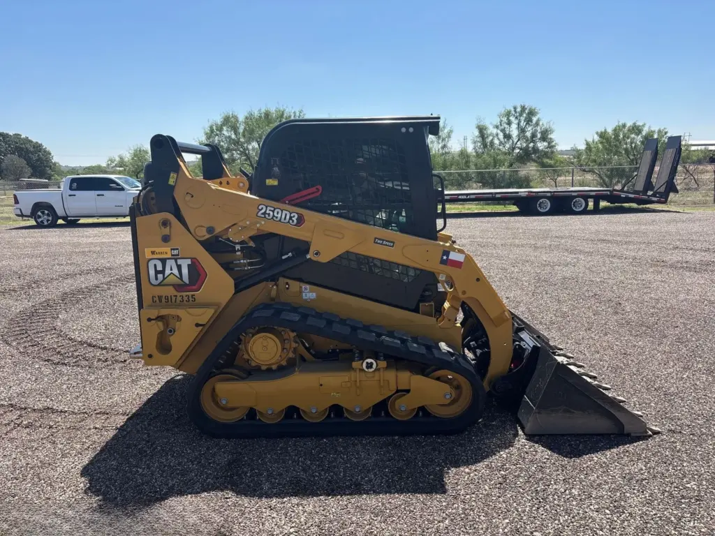 2022 Caterpillar 259D3 tracked skid steer loader photo 4