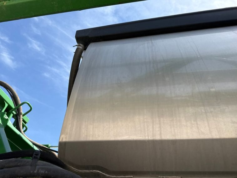 2022 John Deere 412R sprayer photo 5