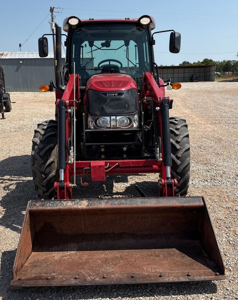 Case IH Farmall 55A MFWD tractor photo 3