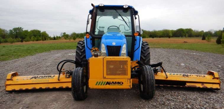 New Holland T5060 tractor photo 2