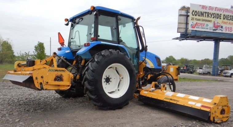 New Holland T5060 tractor photo 4